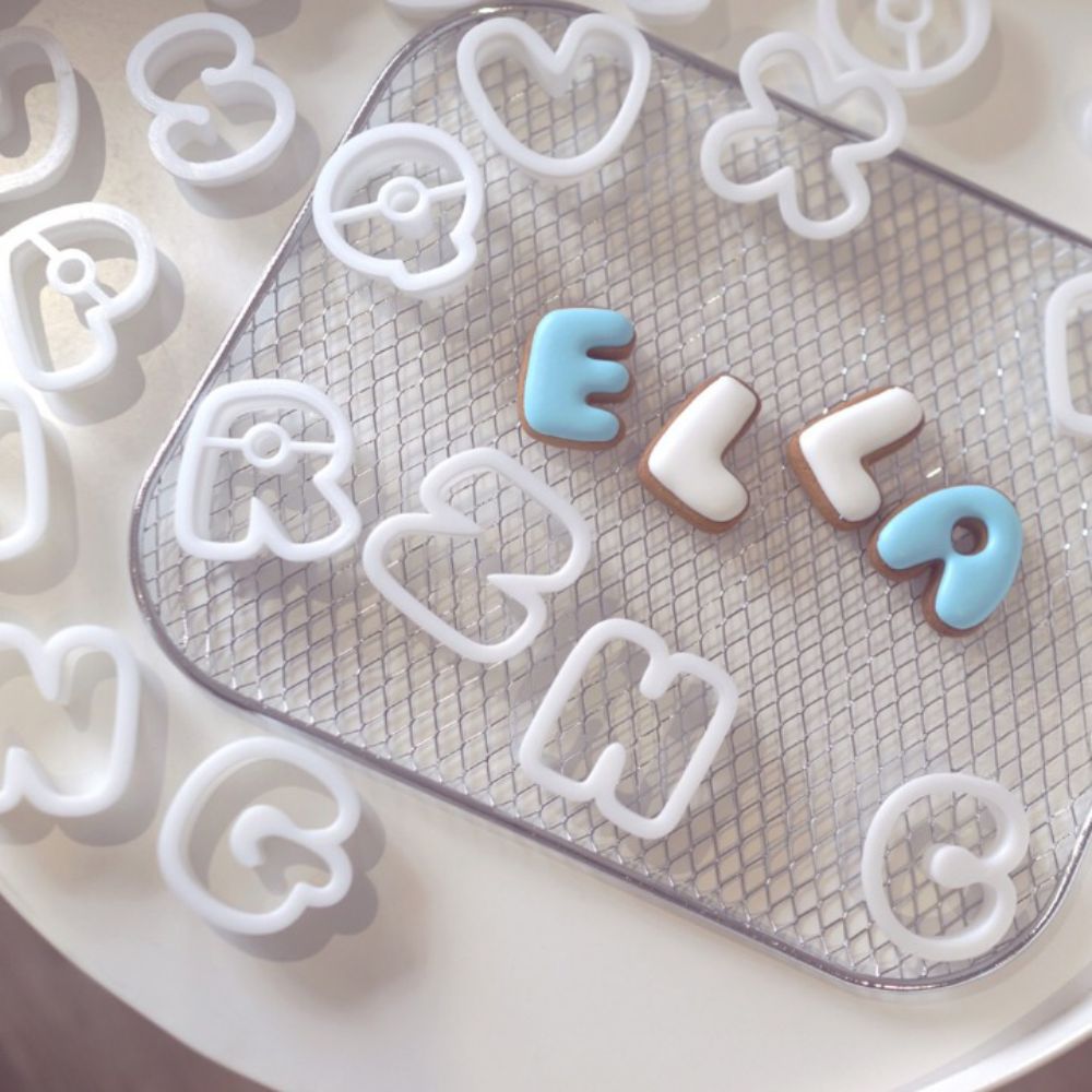 26 English Letters Biscuit Mold Set