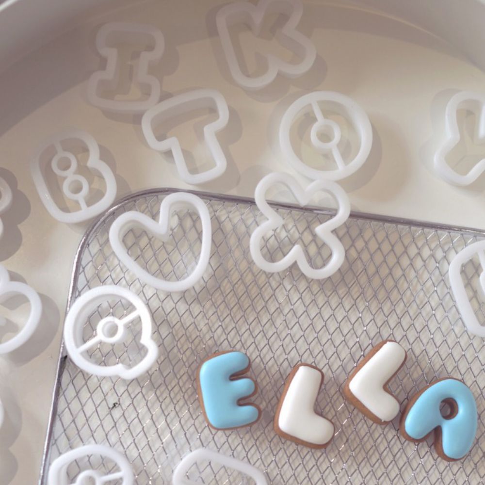 26 English Letters Biscuit Mold Set