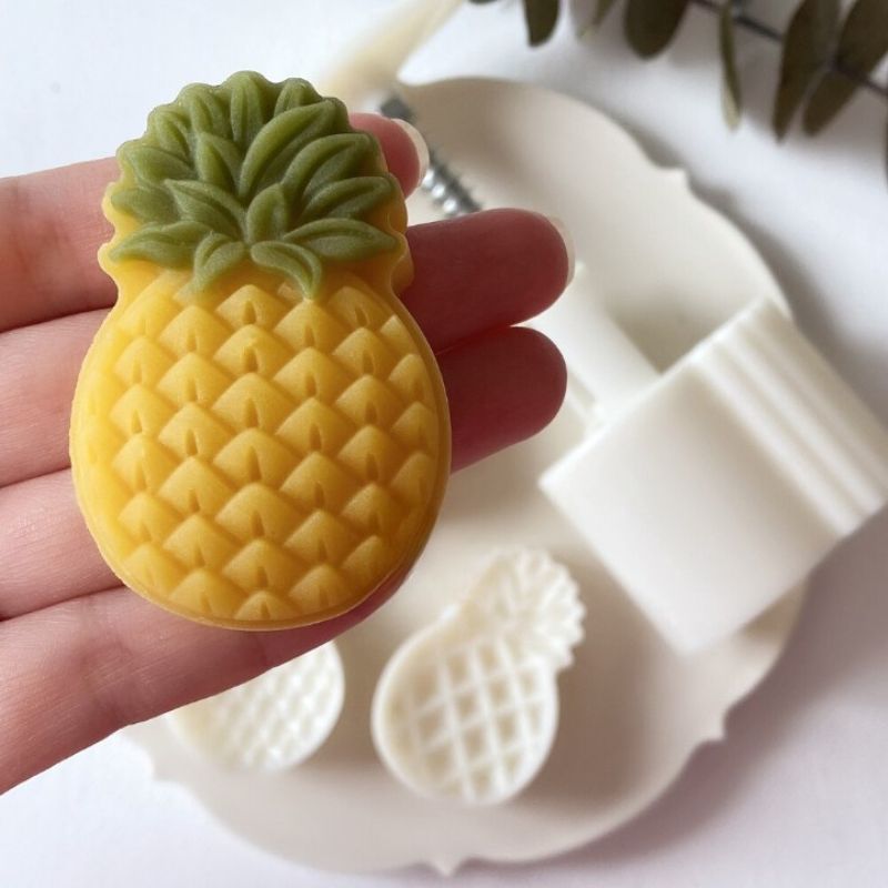 2 Piece Set Pineapple Shaped Mooncake Mold