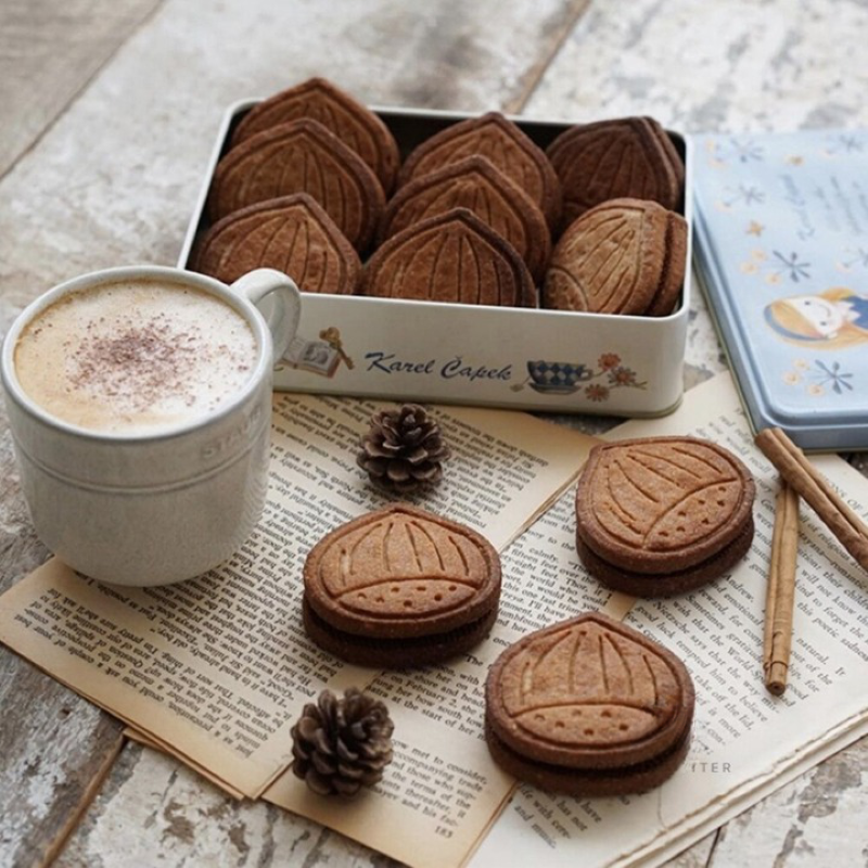 Chestnut Pattern Sandwich Biscuit Mold