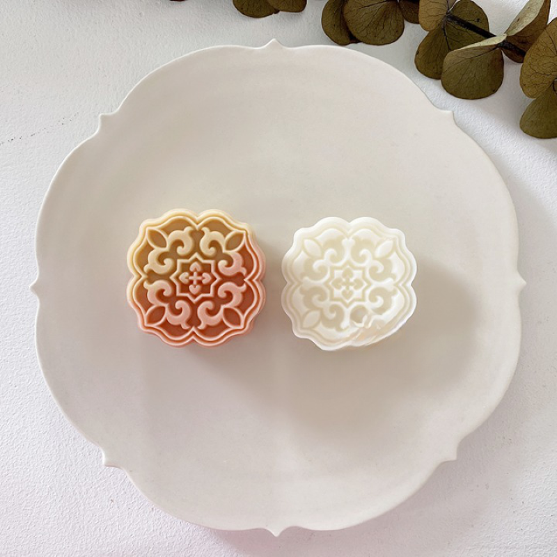 Court Style Flower Stamps Mooncake Mold