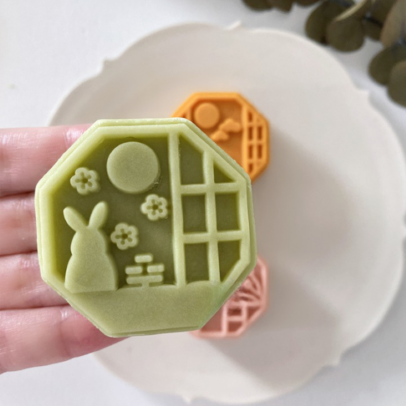 Easter Bunny Shape Mooncake Mold