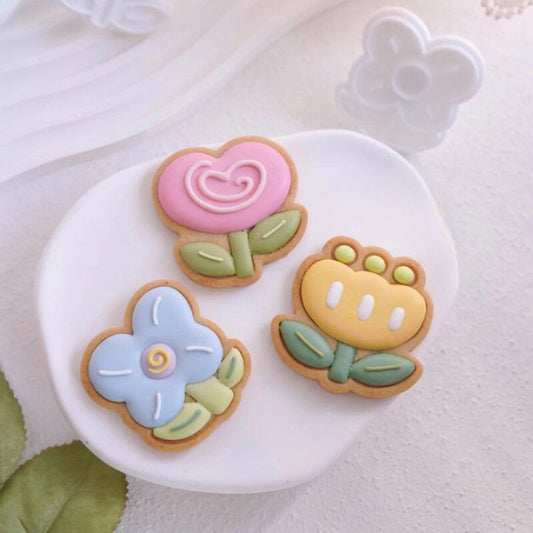 Cookie Mold Cake Decoration