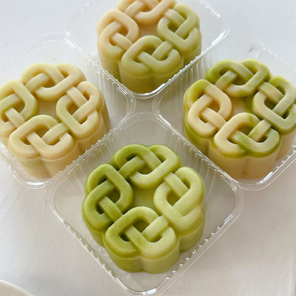 Lucky Knot Mooncake Mold