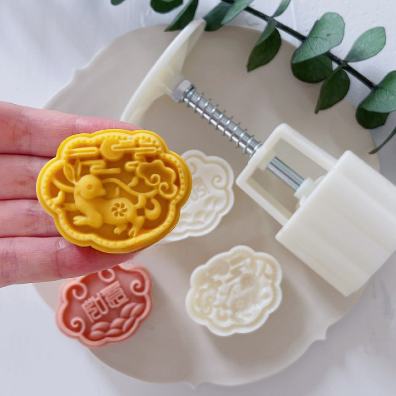 Ruyi Lock Mooncake Mold