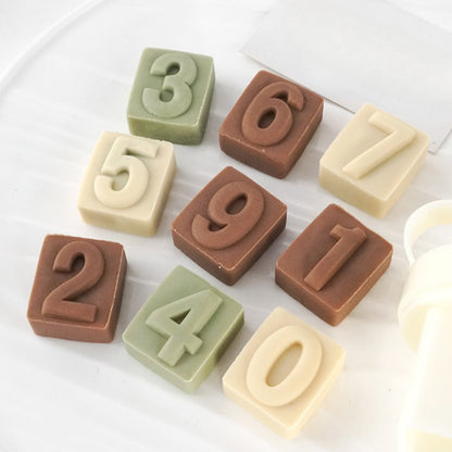 Set of 9 Digits Shaped Mold