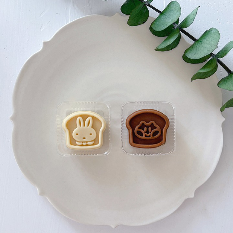 Toast Rabbit And Squirrel Pattern Mooncake Mold