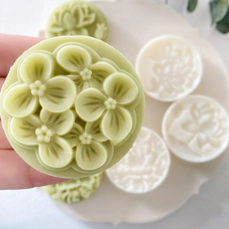 Flower Shape Round Mooncake Mold