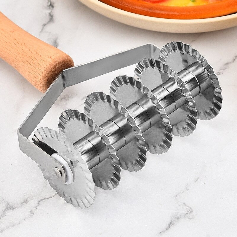 Wooden Handle Manual Noodle Roller Cutter