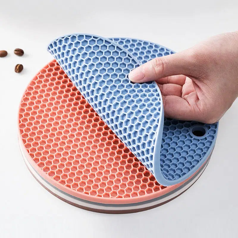 6.7" Non-Slip Honeycomb Shaped Mat